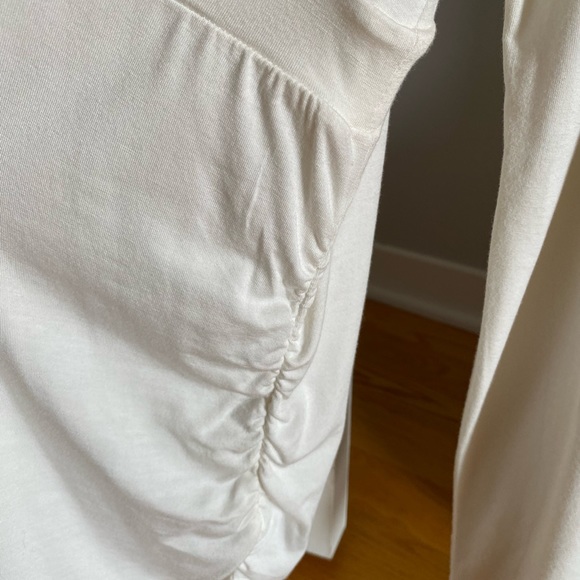 Beige top. - Picture 3 of 3